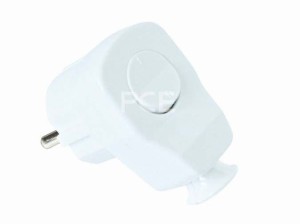 Wtyczka jednofazowa kątowa z tworzywa 2P+Z 10/16A biała z wyłącznikiem x IP20 9002215 PCE