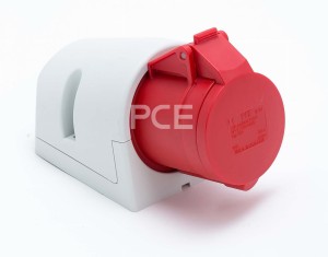 Gniazdo stałe 32A 400V 3P+Z IP44 124-6 PCE